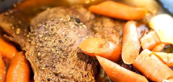 Жаркое из говядины и моркови с вином