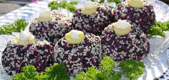 Закуска из свеклы с грибами