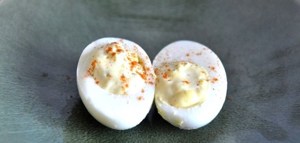 Яйца куриные фаршированные