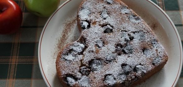 Пирог йогуртовый с ягодами