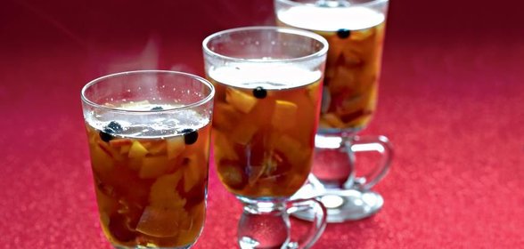 Пряный пунш с нектаринами