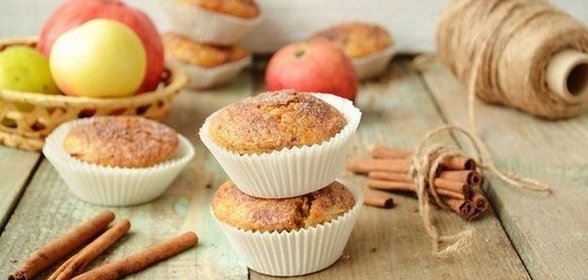 Яблочные кексы с курагой