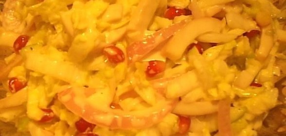 Салат с кальмарами и яблоком