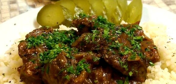 Куриная печень в красном вине