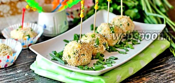 Салатные шарики c печенью трески в кунжуте