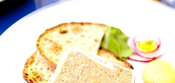 Печеночный паштет с зеленым луком