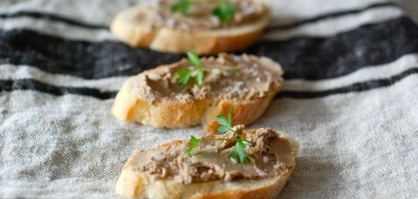 Паштет из куриной печенки с шампанским