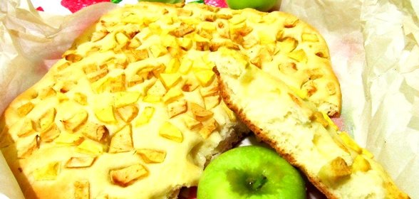 Фокачча с яблоками