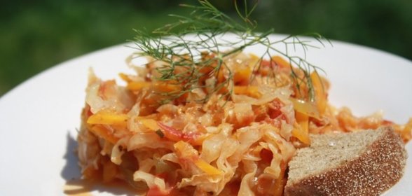 Капуста По-летнему тушеная в мультиварке с овощами