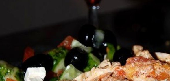 Куриное филе в сметане с луком