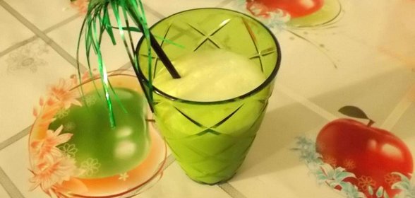 Молочный медовый коктейль