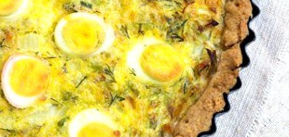 Тарт с капустой и перепелиными яйцами