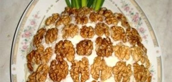 Салат с ветчиной и ананасами