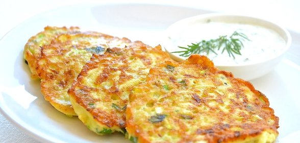 Нежные оладушки из кабачков