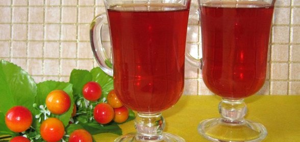 Холодный чай с каркаде и лимоном