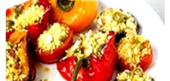 Фаршированные перцы, помидоры и грибы