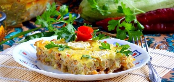 Запеканка кабачковая с мясом