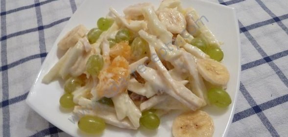 Бразильский салат яблоко, банан