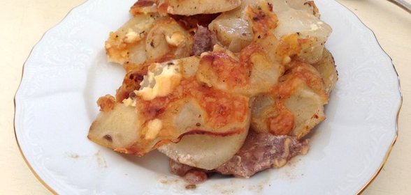 Мясо по-французски c картофелем