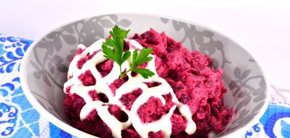 Тертый салат из свеклы и картофеля