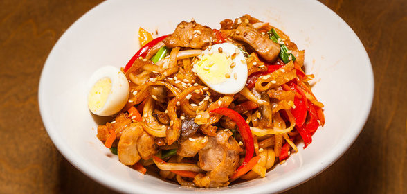 Удон с курицей