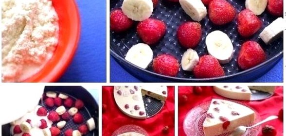 Творожно-фруктовый десерт со свежей клубникой