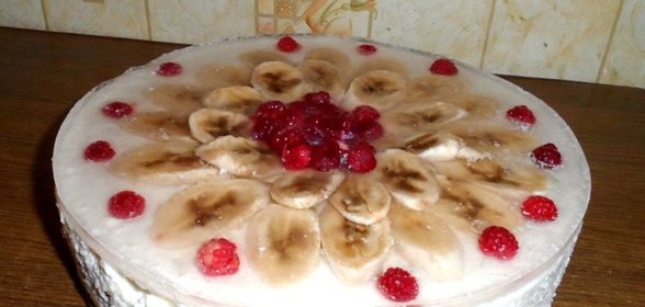 Торт без выпечки с желатином и фруктами