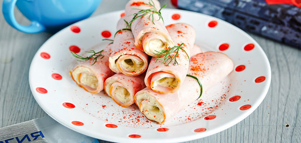 Рулетики из ветчины с творогом