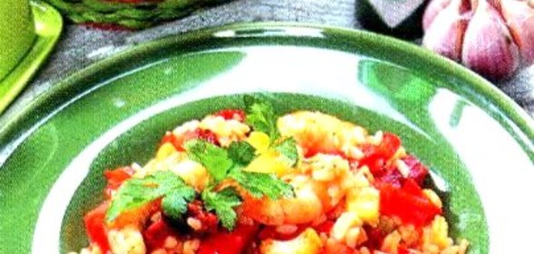 Рагу с креветками и салями