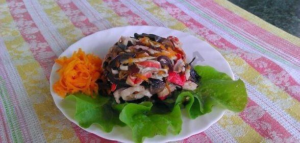 Салат с жареными крабовыми палочками