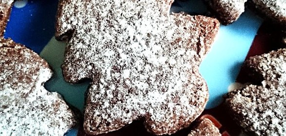 Корично-шоколадное новогоднее печенье