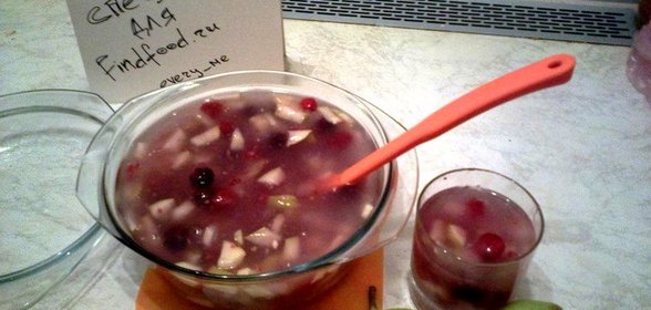 Кисель с грушами и ягодами