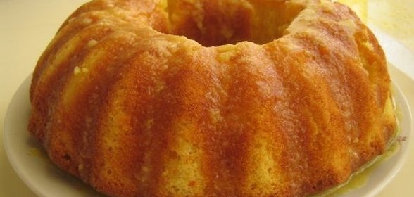 Кекс с изюмом и водкой