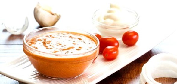 Творожный крем с оливками и помидорами по‑итальянски