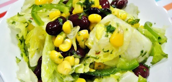 Мексиканский салат с фасолью