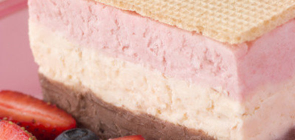 Террин из трех видов мороженого