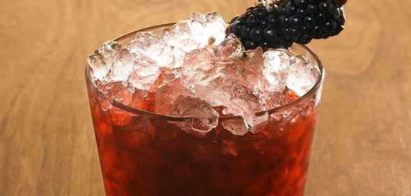 Коктейль «Брамбл» (Bramble)