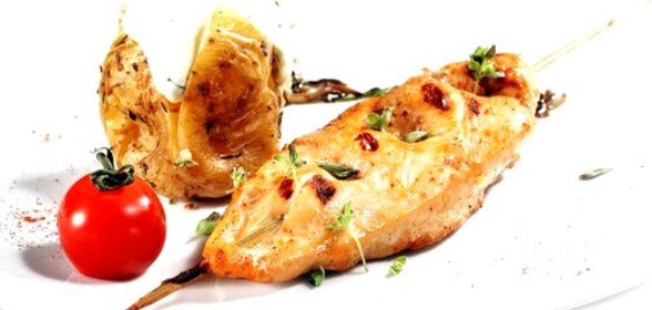 Курица на гриле в средиземноморском чесночном масле