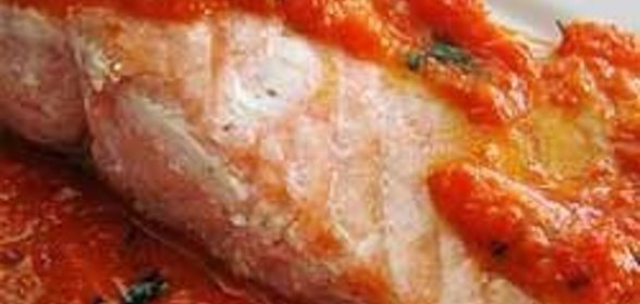 Лосось в соусе