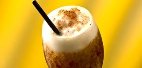 Новогодний сливовый коктейль с коньяком