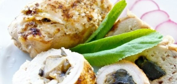 Рулетики из курицы с грибами