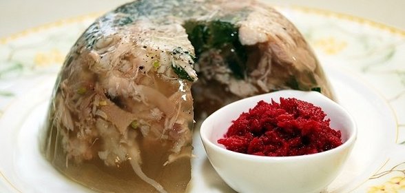 Холодец из свиных ножек и курицы