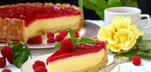 Творожный чизкейк с малиновым муссом