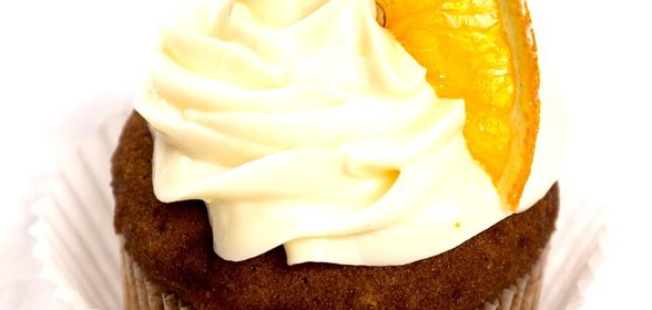 Капкейк со сливочно-апельсиновым кремом