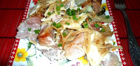 Свинина запеченная с картофелем