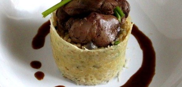 Куриная печень с шафрановым ризотто