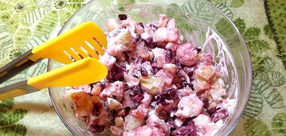 Картофельный салат с гранатом