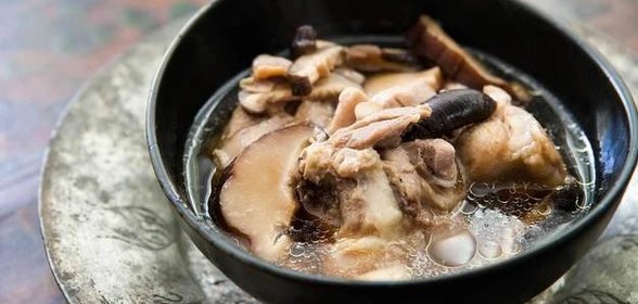 Куриный суп с имбирем и шиитаке