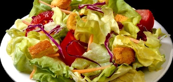 Салат Цезарь с перцем