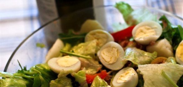 Салат с тунцом и рукколой